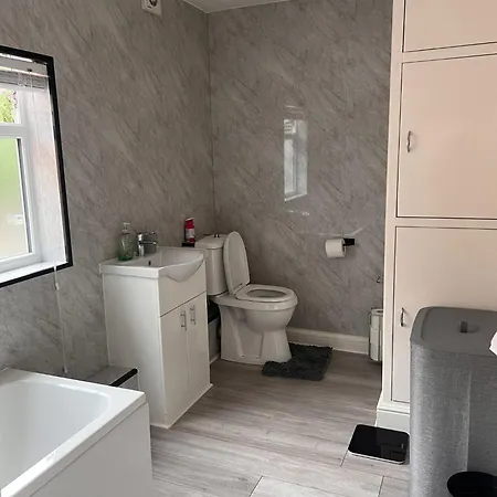 Cozy Haven Near Glenfield & Lri Hospitals Apartment Leicester Exterior photo
